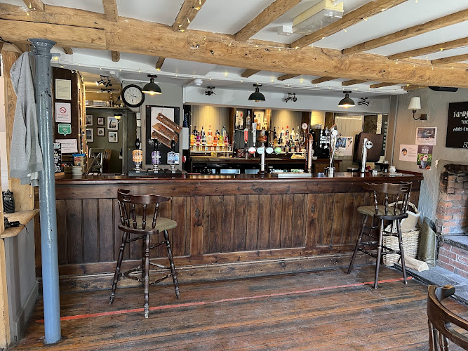 The Black Horse at Cherhill