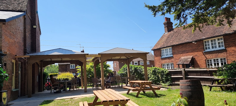 The Black Horse — Potters Bar