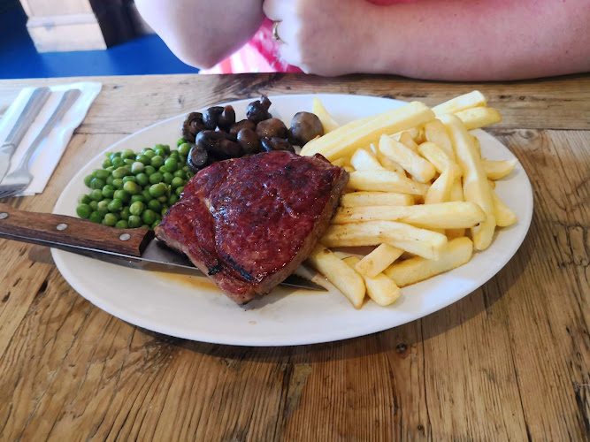 The Boathouse Bar & Grill — Dawlish