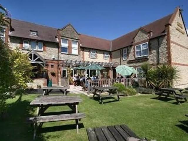 The Bolingbroke Arms