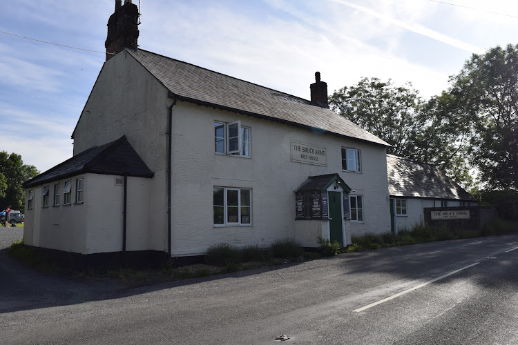 The Bruce Arms - Pub and Campsite