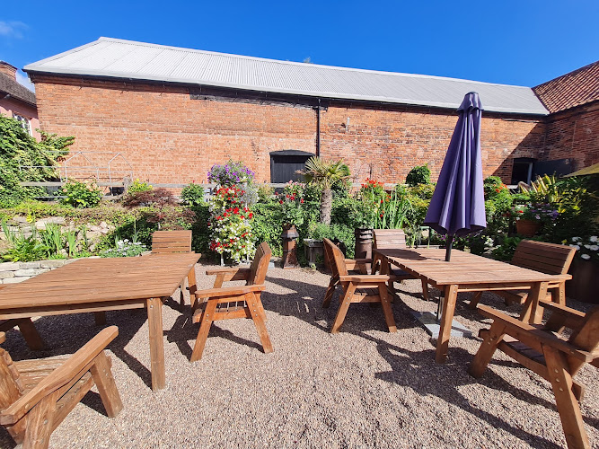 The Crew Yard Cafe and Bistro