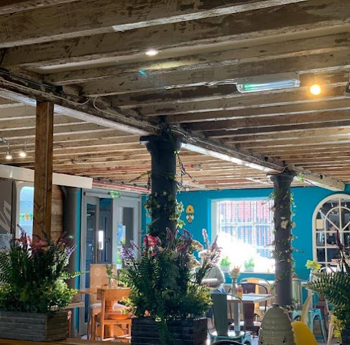 The Cute Wee Coffee Shop at Toons