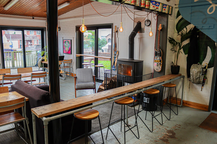 The Daily Grind Cafe/Bar