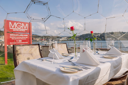 The Dome Restaurant - Muthu Alexandra Hotel