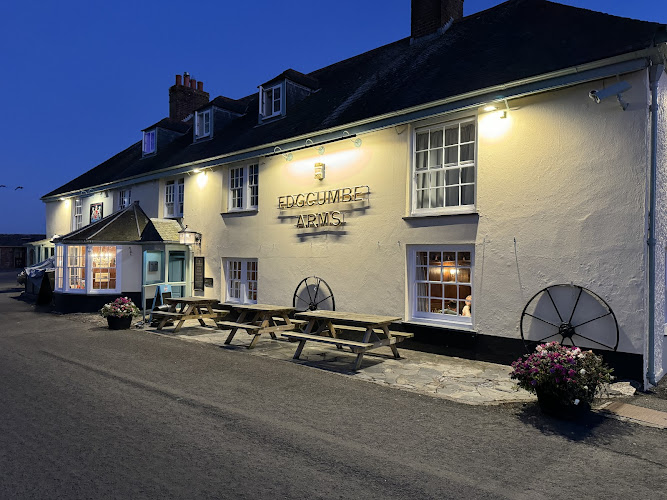 The Edgcumbe Arms Waterfront Country Pub & Inn