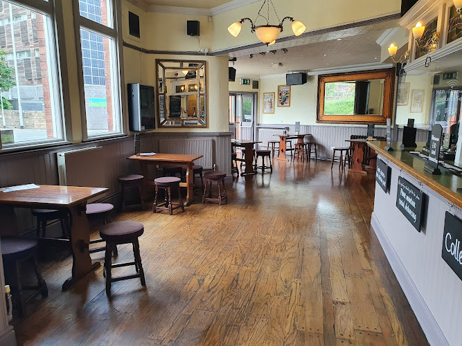 The Fox and Newt Pub