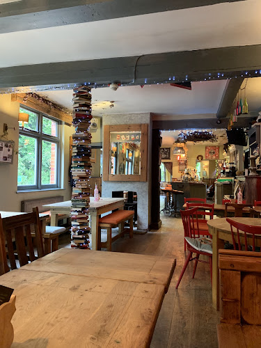 The fox free house — East Grinstead