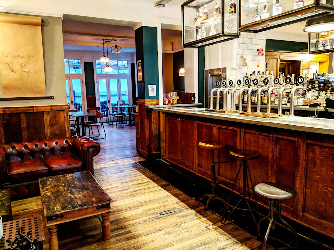 The Foxglove Public House — London