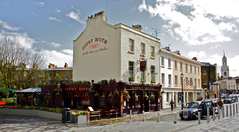 The Gipsy Moth — London