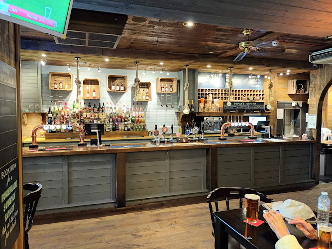 The Gipsy Moth — Plymouth
