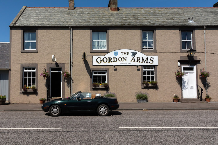 The Gordon Arms Bar & Kitchen — Gordon