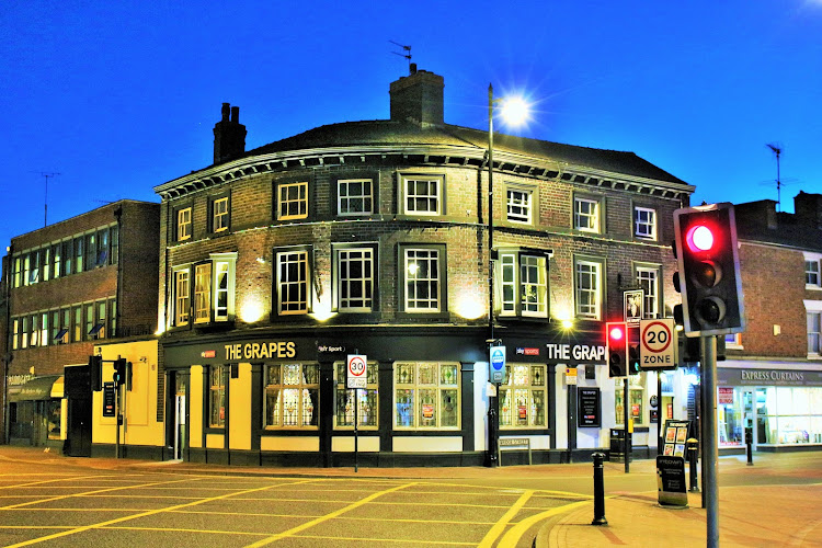 The Grapes Hotel — Stafford