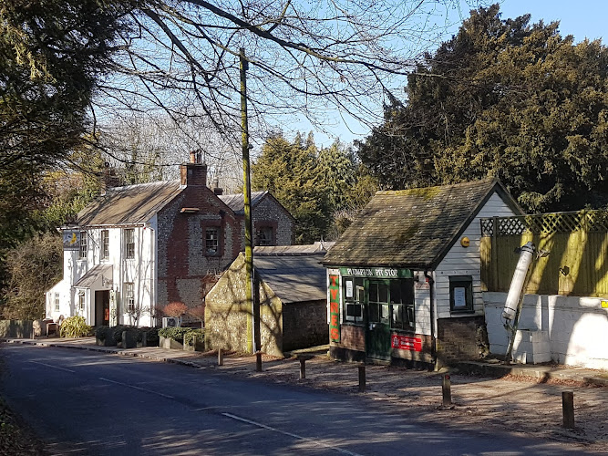 The Half Moon Pub, Lodges & Camping