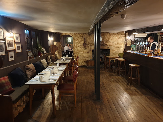 The Killingworth Castle - Cotswold Pub