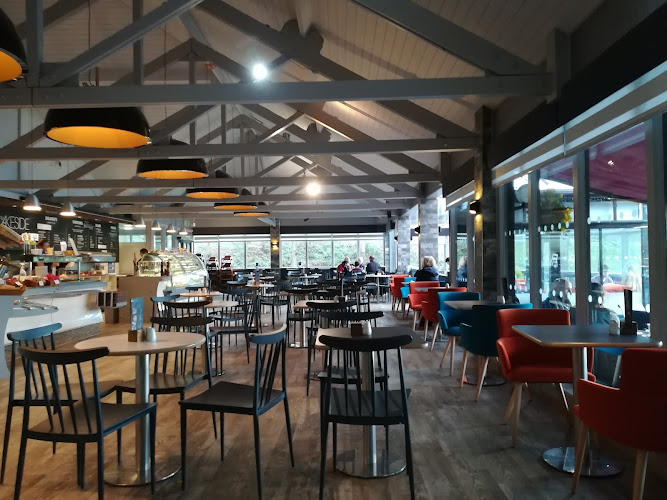 The Lakeside Café — Leeds