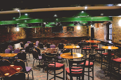 The Lamp Tavern Bathams