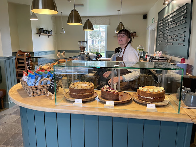 The Lazy Goose - Coffee House & Bedrooms