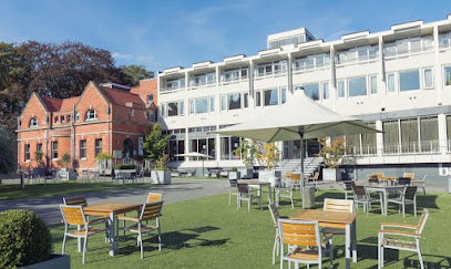 The Lincoln Hotel