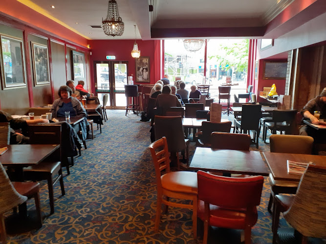 The London & South Western - JD Wetherspoon