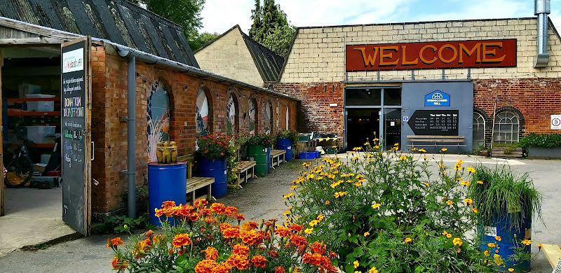 The Long Table — Stroud