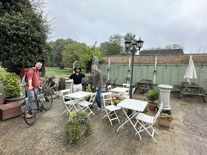 The Mad Duck Cafe — Reading