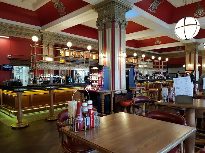 The Metropolitan Bar