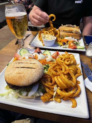 The Pheasant Inn & Restaurant Heathrow (over 18s only) — Hayes