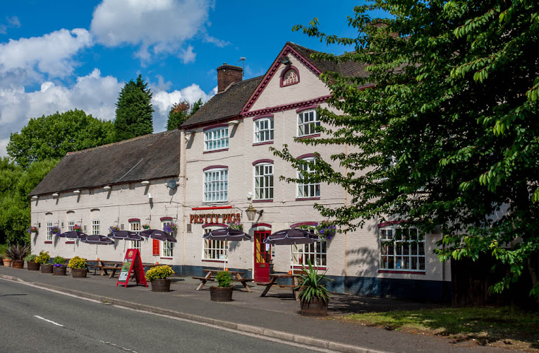 The Pretty Pigs Stonehouse — Tamworth