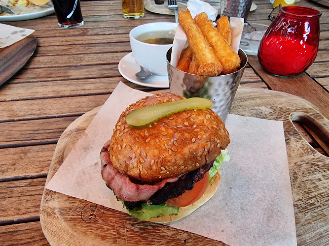 The Princess Of Wales — London