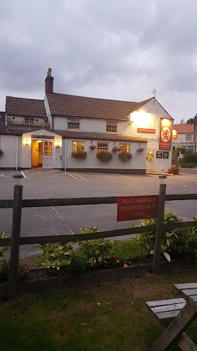 The Red Lion — Alford