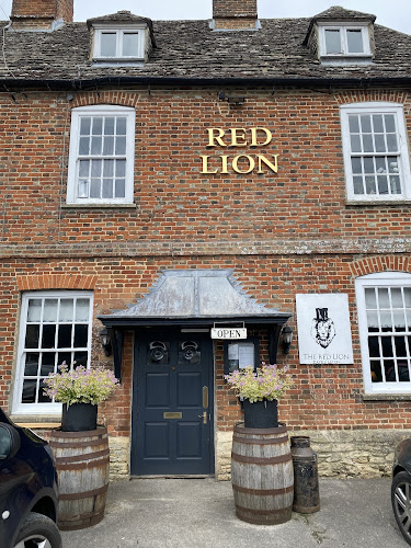 The Red Lion Castle Eaton