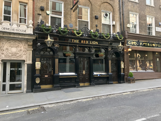 The Red Lion, Mayfair