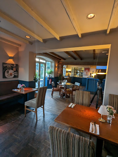 The Red Lion — Warwick