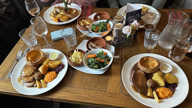 The Six Bells — Wallingford
