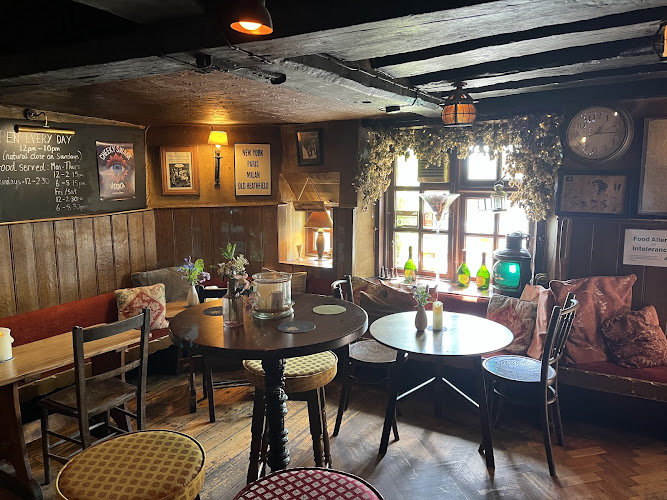 The Star Inn, Old Heathfield, East Sussex, TN21 9AH.
