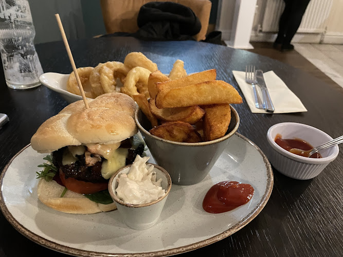 The Stonebridge Inn