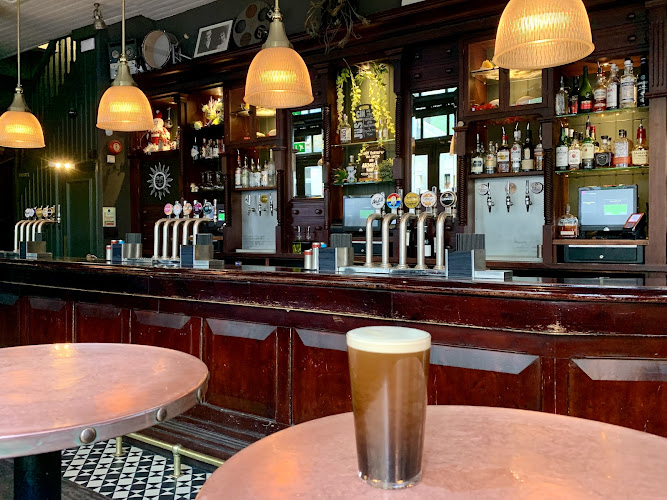 The Sun & 13 Cantons, Soho