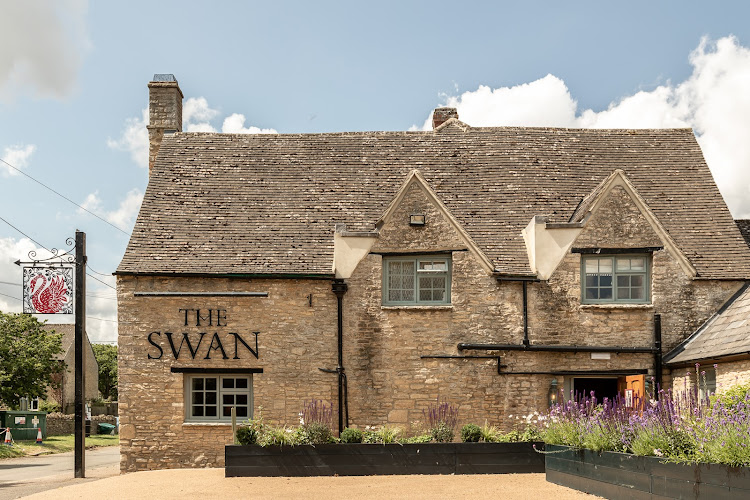 The Swan, Ascott-under-Wychwood Cotswolds — Chipping Norton