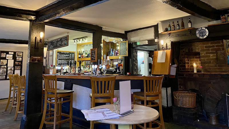 The Tavern, Broom
