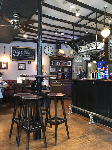 The Three Greyhounds — London