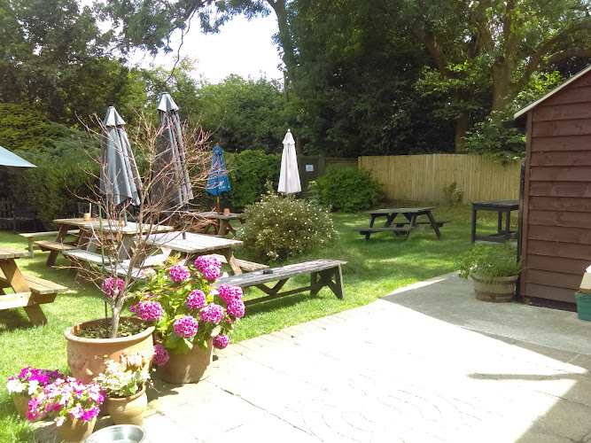 The Unicorn - Kingwood. A Relaxed Country Pub serving Food & Fine Ale — Henley-on-Thames