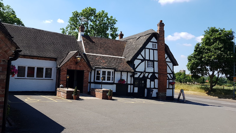 The White Lion — Leamington Spa