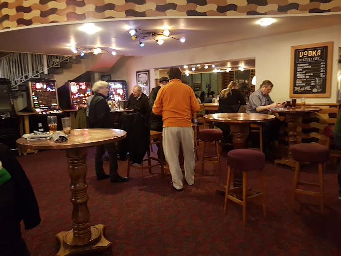 The White Swan - JD Wetherspoon — London