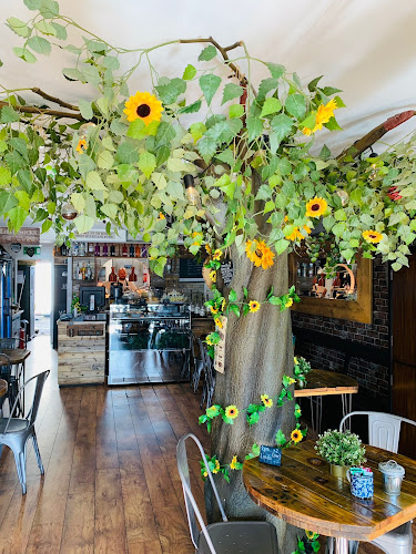 The Yard Bistro
