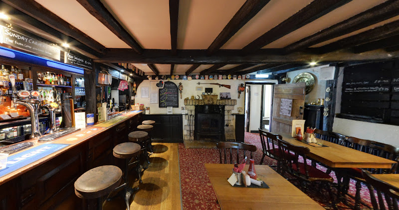 Three Horseshoes Pub — Louth