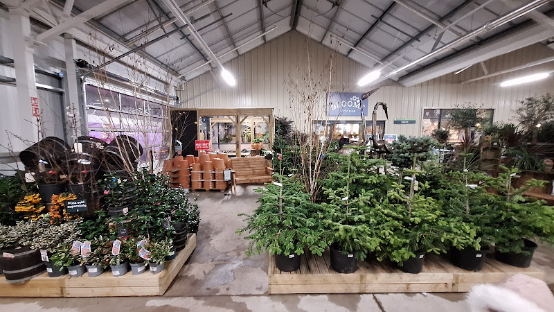 Tingley Garden Centre — Leeds