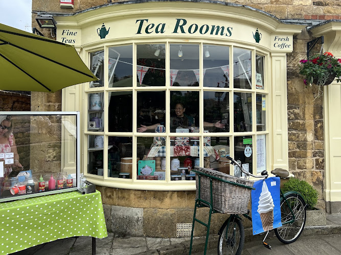 Tisanes Tea Rooms — Broadway