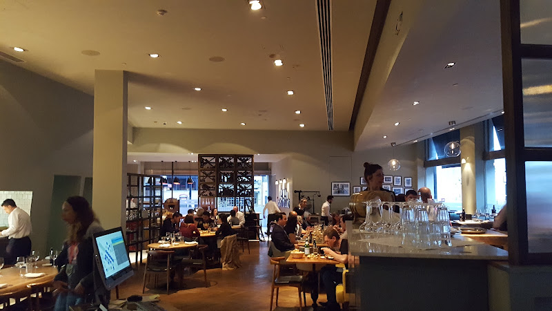 TOZI Restaurant & Bar, Victoria