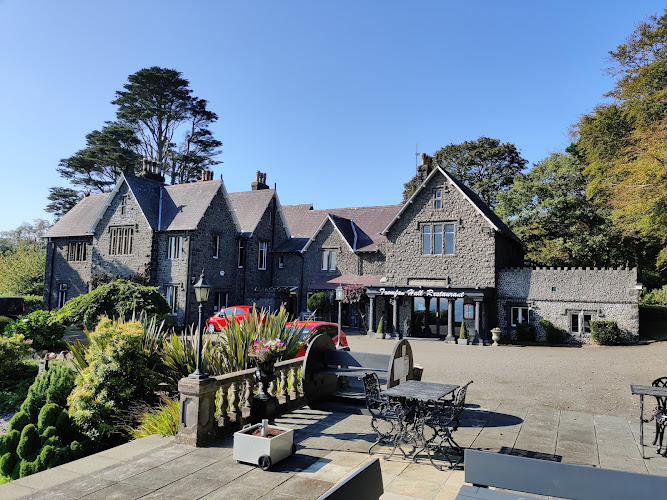 Tremfan Hall